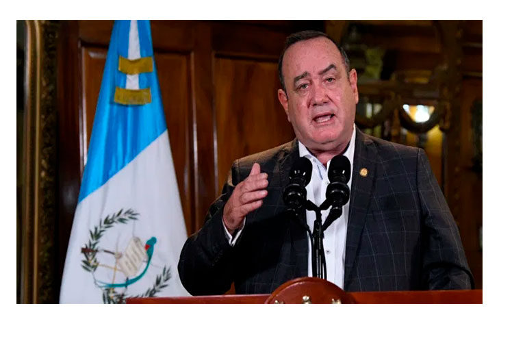 presidente-guatemalteco-pide-a-centroamerica-persecucion-del-coyotaje
