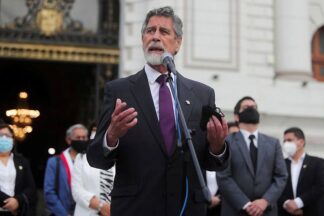 expresidente-peruano-considera-aberrante-intento-de-vacar-a-castillo
