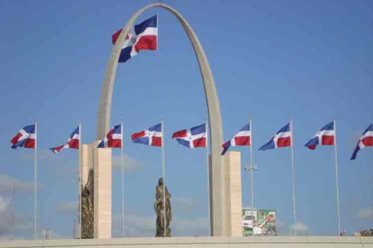 Dominicana ciudad banderas