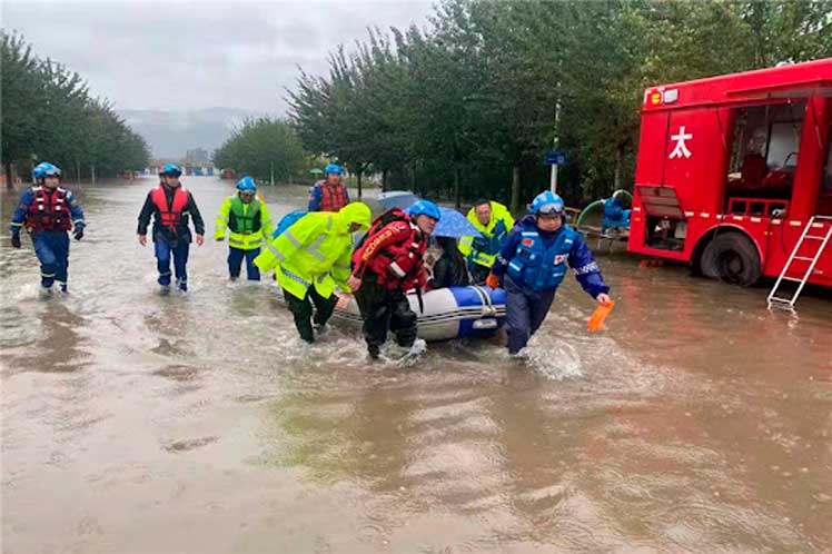 china-activa-emergencia-por-aguaceros-torrenciales-en-varias-regiones-4