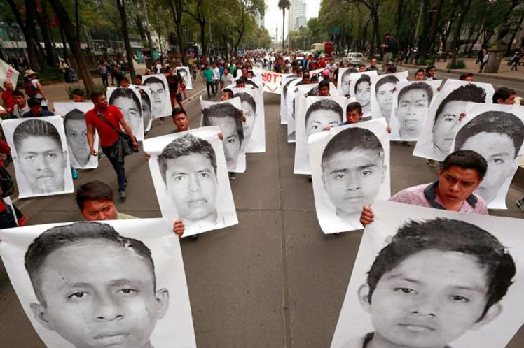 caso Ayotzinapa -desaparecidos