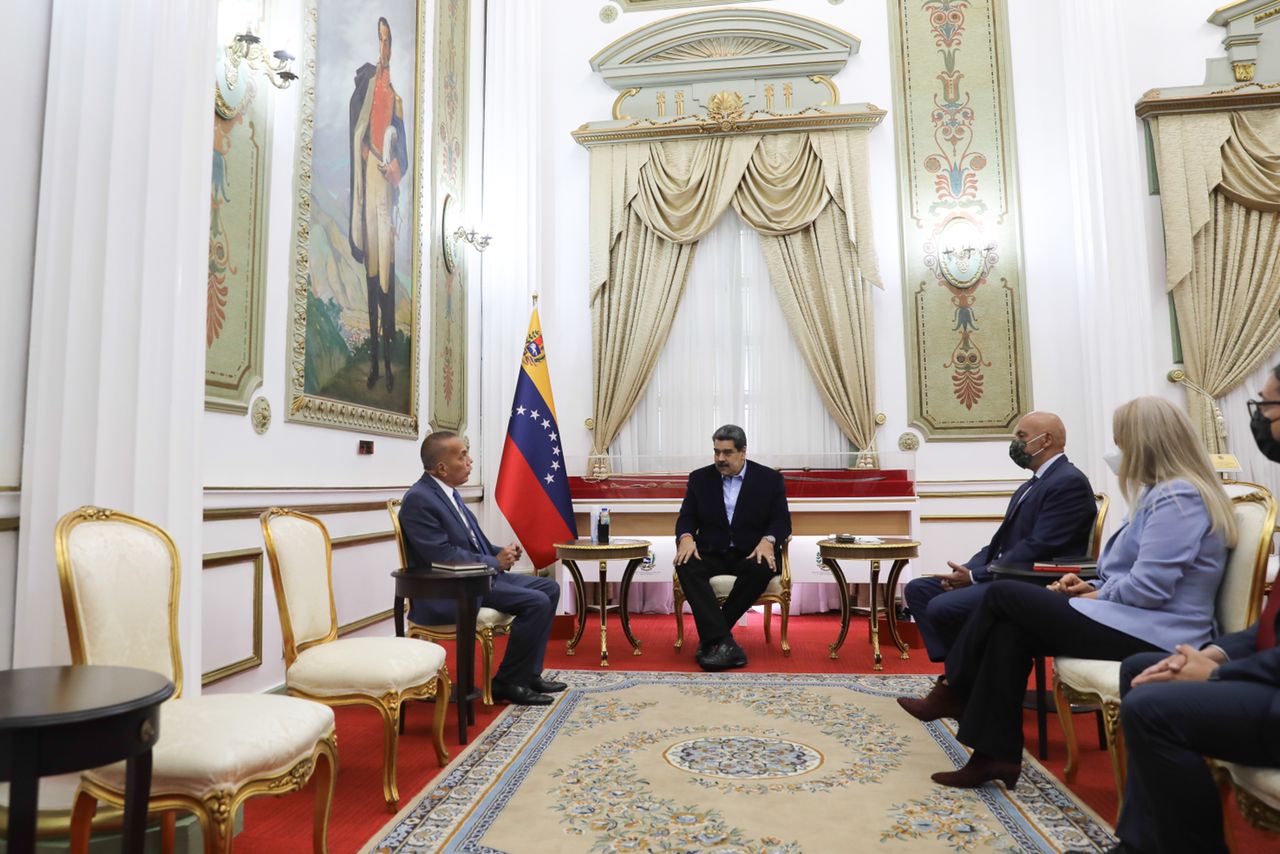 Maduro gobernadores opositores venezuela