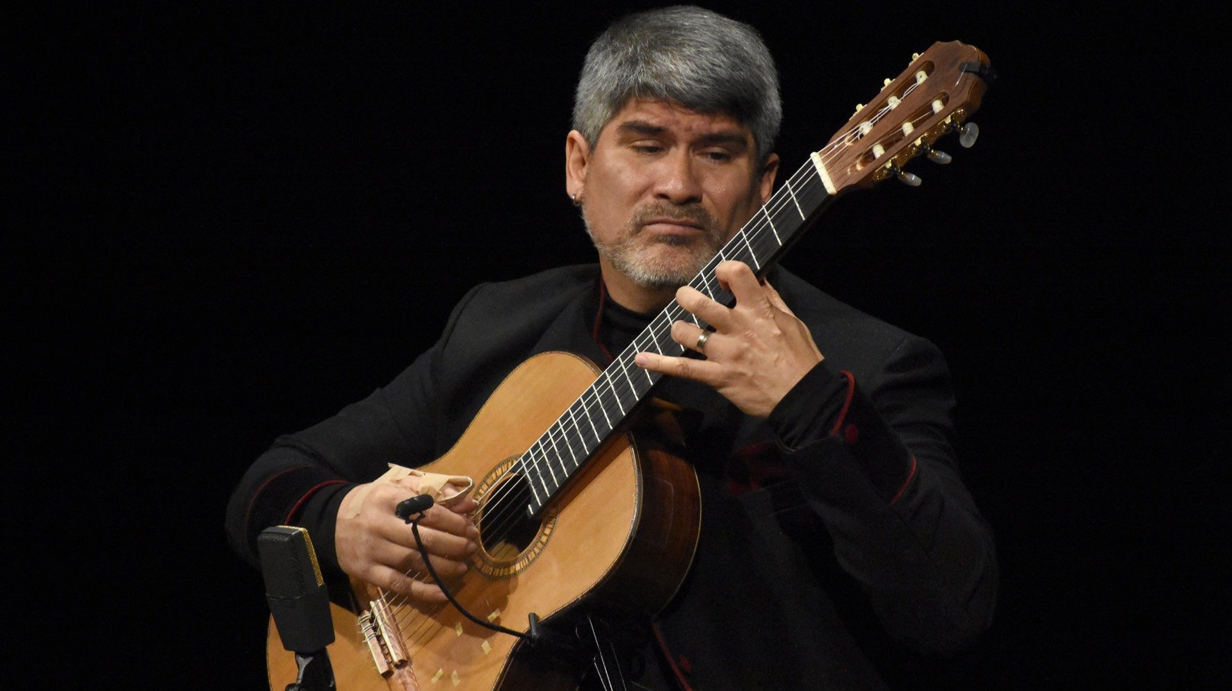 guitarrista boliviano Piraí Vaca