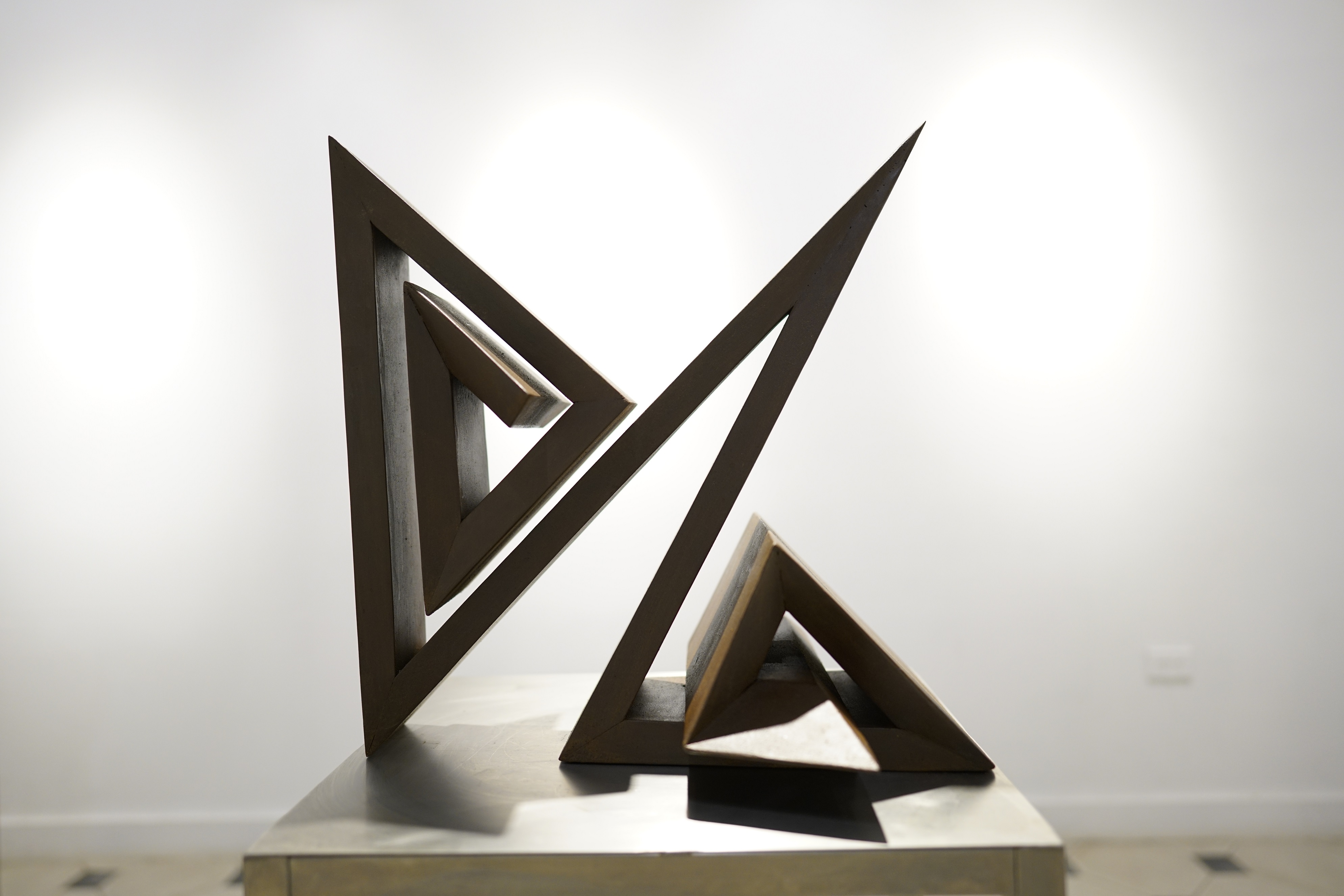 escultor-cubano-villa-soberon-transmuta-su-lenguaje-en-espiral