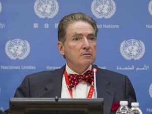 Alfred de Zayas Derechos Humanos