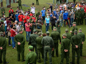 diaz-canel-jovenes-defensa