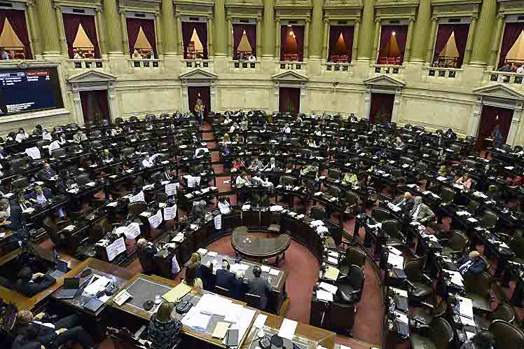 juramentaran-nuevos-senadores-en-argentina