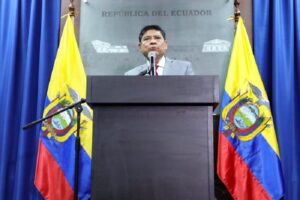 gobierno-de-ecuador-respondera-a-pedido-sobre-combustibles
