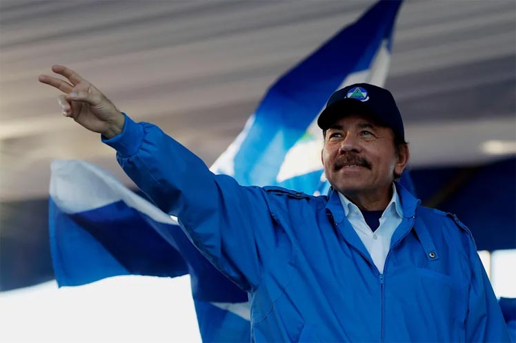 Daniel-Ortega-saludo--el-triunfo-Gabriel-Boric