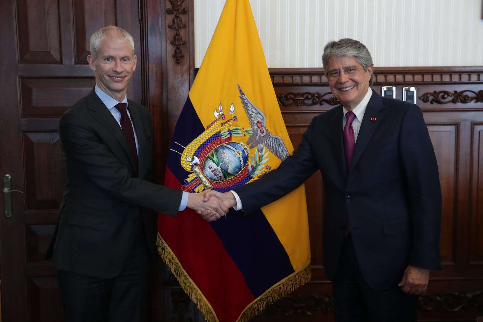presidente-de-ecuador-dialoga-sobre-inversiones-con-ministro-frances