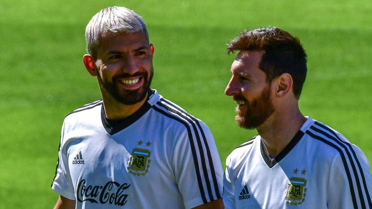 Messi dedica emotivo mensaje a Sergio Agüero en su despedida