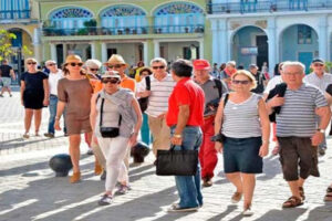 Turistas-rusos-en-Cuba