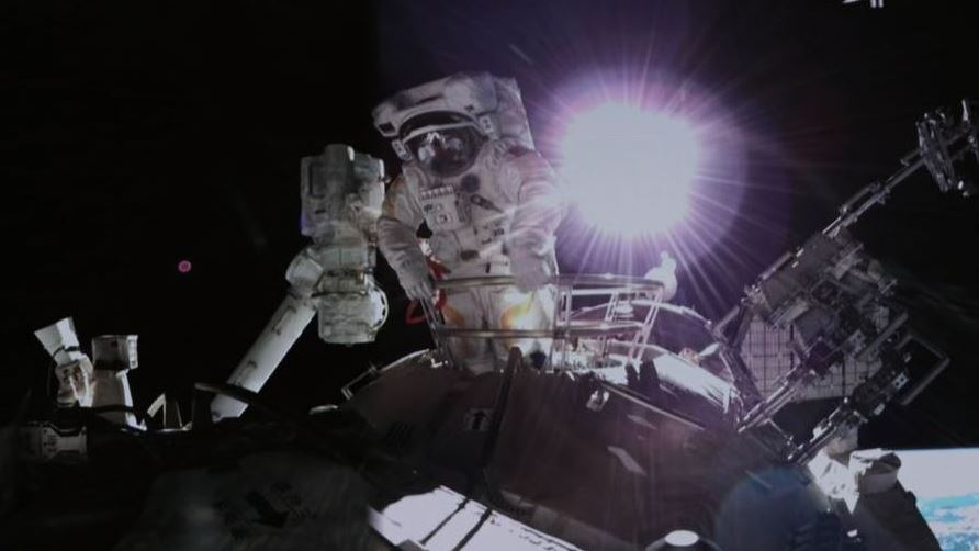 astronautas-chinos-completan-otra-caminata-fuera-de-estacion-espacial