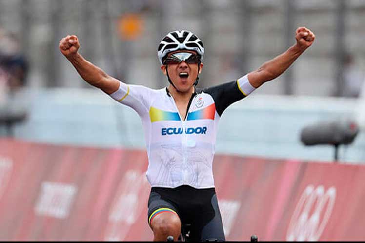 ciclista-ecuatoriano-Richard-Carapaz-logra-apoyo-de-medios-en-la-encuesta-de-Prensa-Latina