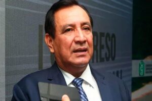 gobernador de la region centro-amazonica peruana de Ucayali Francisco Pezo,