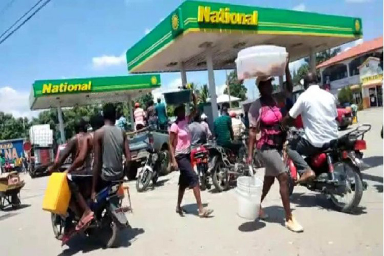 haiti-distribuira-tarjetas-de-combustible-a-transportistas