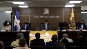 continua-debate-de-la-reforma-electoral-en-dominicana