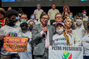 precandidato-presidencial-invita-a-derrocar-la-corrupcion-en-colombia