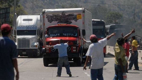 continuan-bloqueos-de-transportistas-en-carreteras-de-guatemala