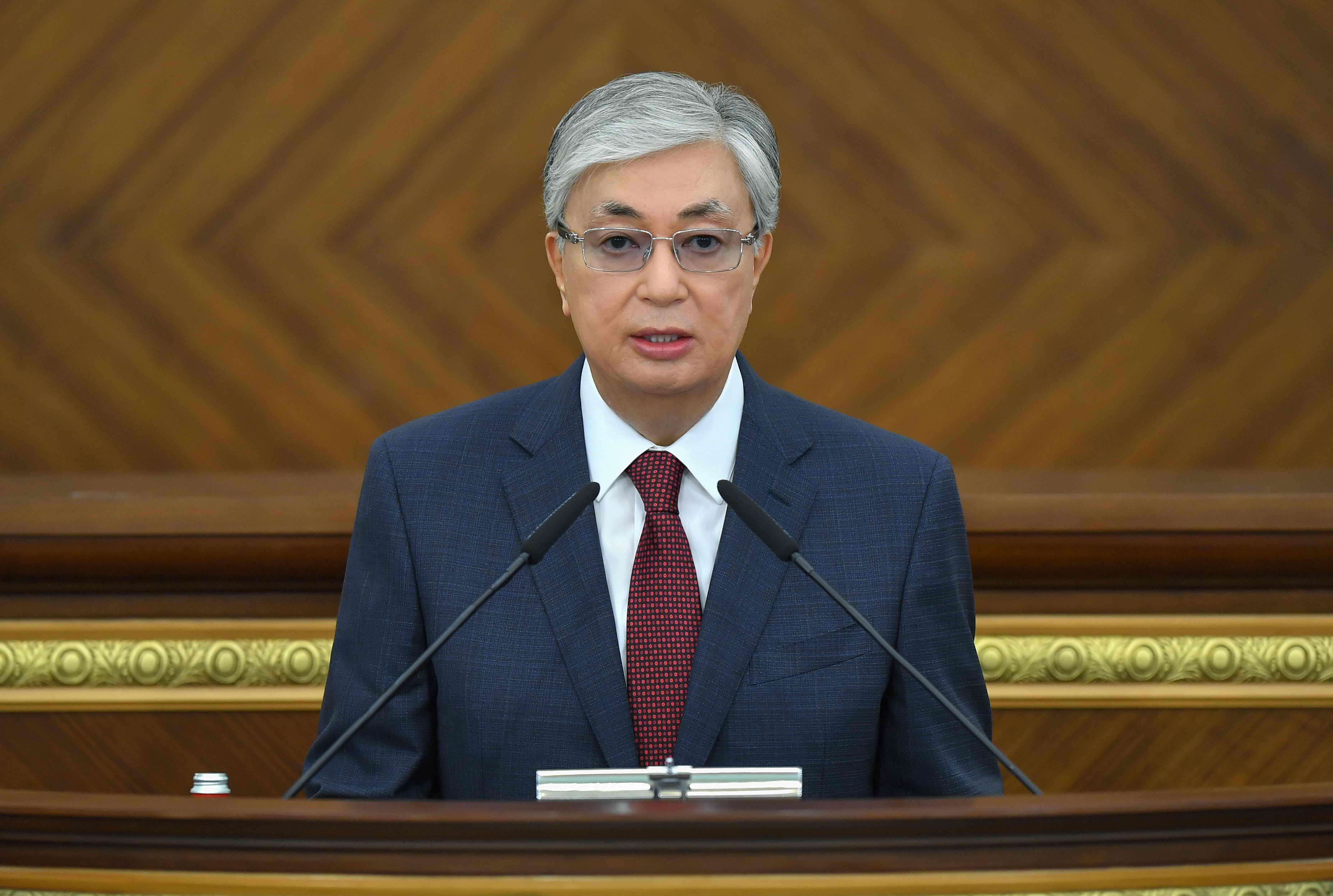 KAzajastán, presidente, pro lemas, económicos, críticas