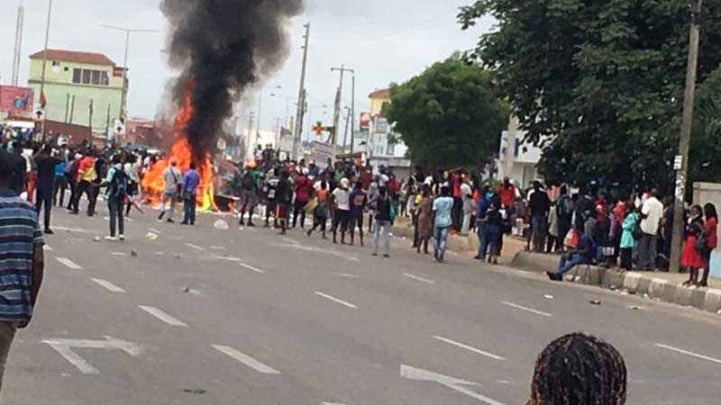 Policía confirma actos de vandalismo en capital de Angola