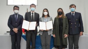 ecuador-y-china-firman-acuerdo-para-instalar-planta-de-vacunas