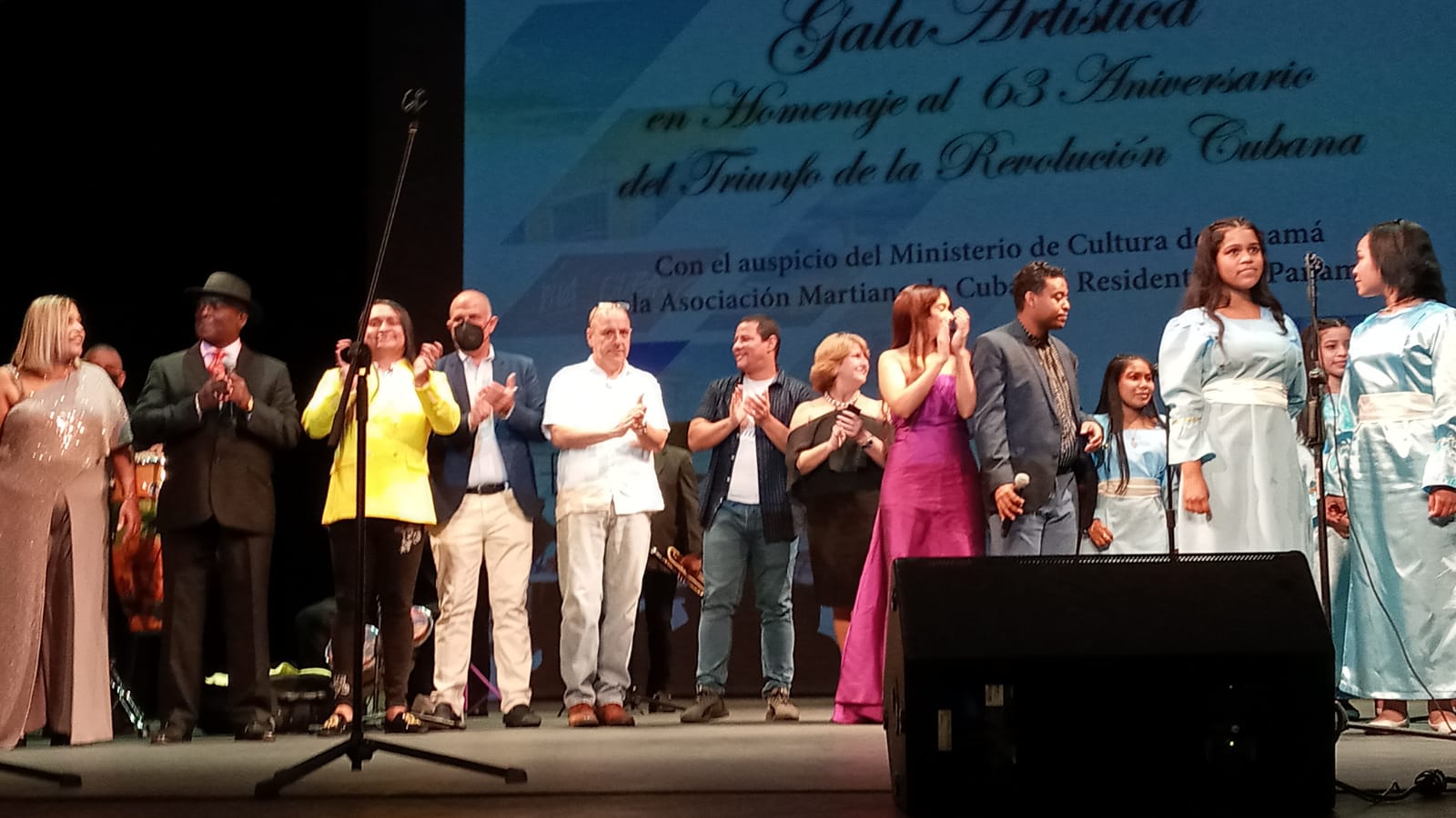 Gala en homenaje al aniversario 63 de la Revolución cubana en Panamá