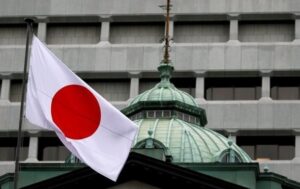 Japón insta a sus ciudadanos a abandonar Ucrania