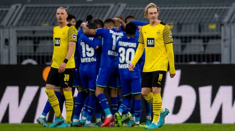 Leverkusen humilla al Dortumund en fútbol de Alemania