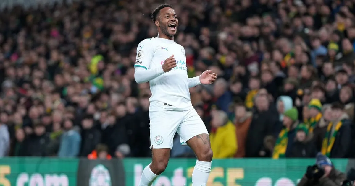 Sterling comanda victoria de Manchester City en Liga Premier