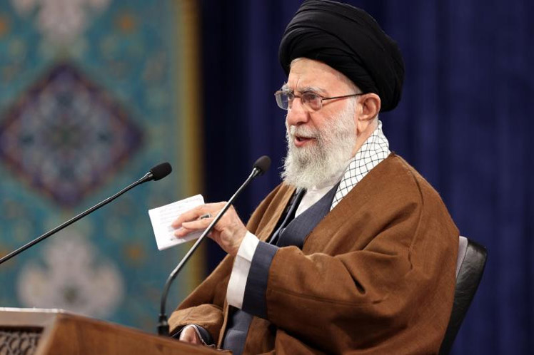 Irán, ayatolá Seyed Ali Jamenei, defensa, desarrollo