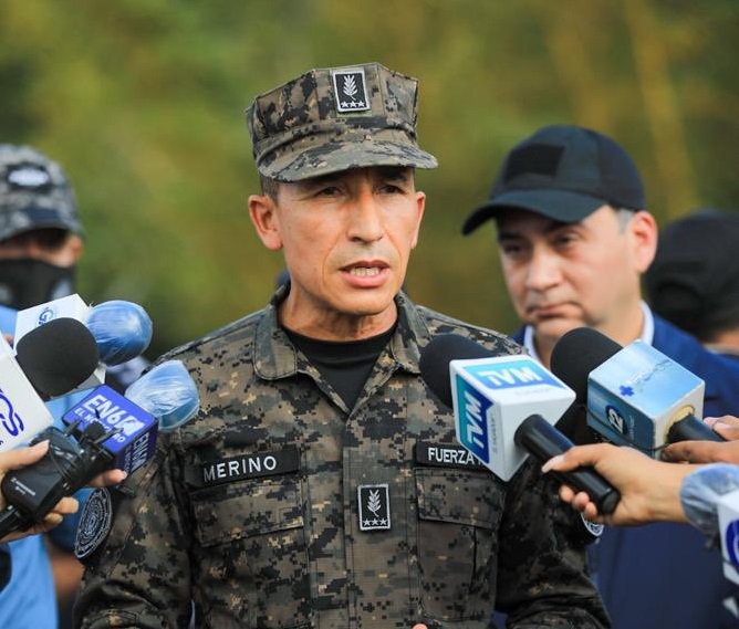 ministro salvadoreño de Defensa, René Merino