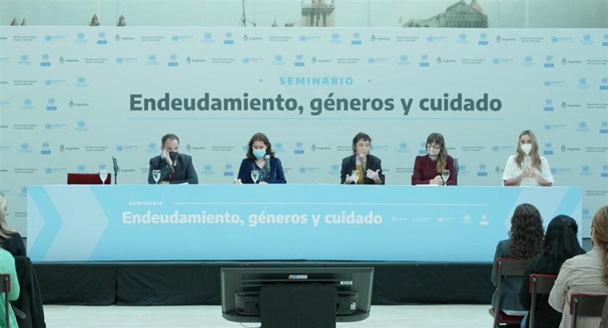 concluye-en-argentina-seminario-endeudamiento-generos-y-cuidado