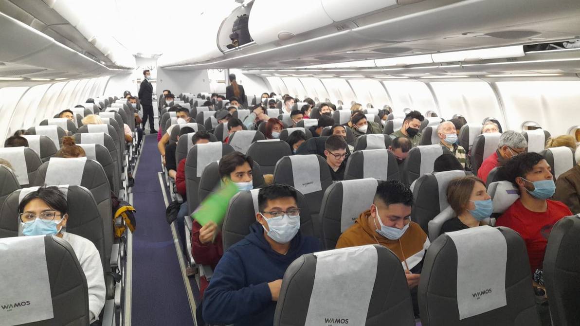 Tercer vuelo humanitario retorna a ecuatorianos desde Ucrania