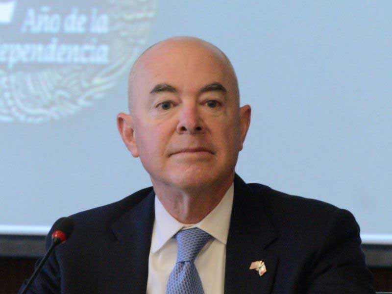 Comenzó visita a México secretario de Seguridad Nacional de EEUU