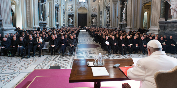 Papa prmulga Constitucion apostolica