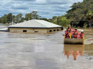 Aumentó a 13 número de muertos por inundaciones en Australia