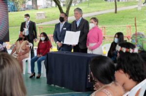 Decreto beneficia a hijos de víctimas de femicidio en Ecuador