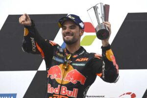 Portugués Oliveira gana Gran Premio de Indonesia en MotoGP