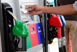 Demandan al Gobierno panameño reaccionar ante alza de combustibles