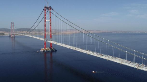 inauguraran-en-turquia-puente-de-cuatro-mil-metros-de-largo