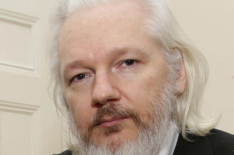 diputados-britanicos-firman-mocion-contra-extradicion-de-assange