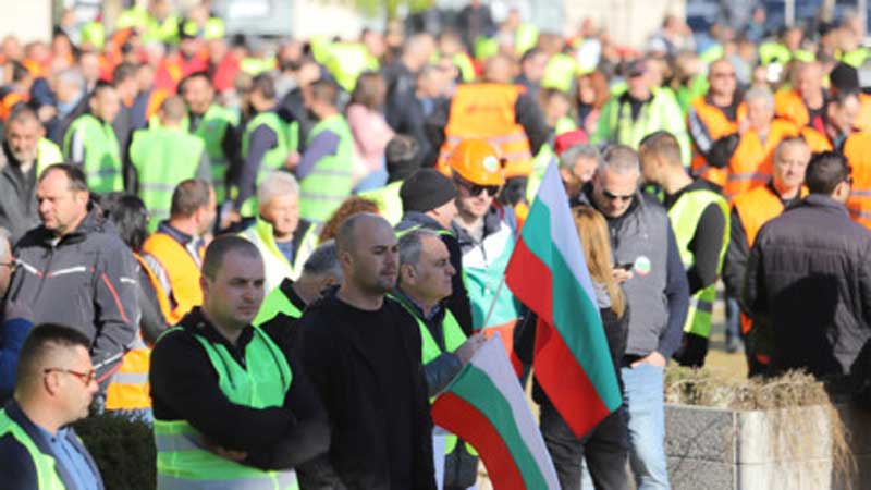 Bulgaria-trabajadores-protesta