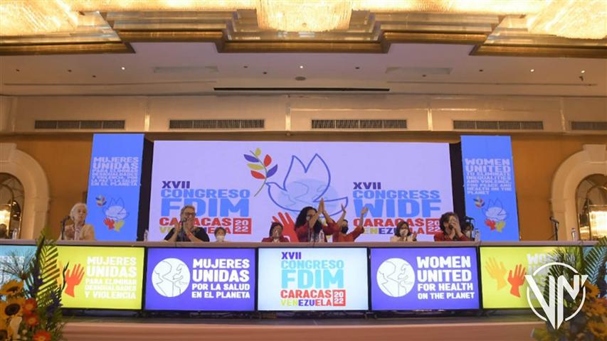 mujeres-debaten-sobre-la-paz-e-igualdad-de-genero-en-venezuela