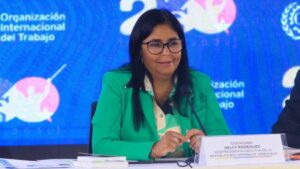 vicepresidenta-de-venezuela-destaca-dialogo-con-sector-privado