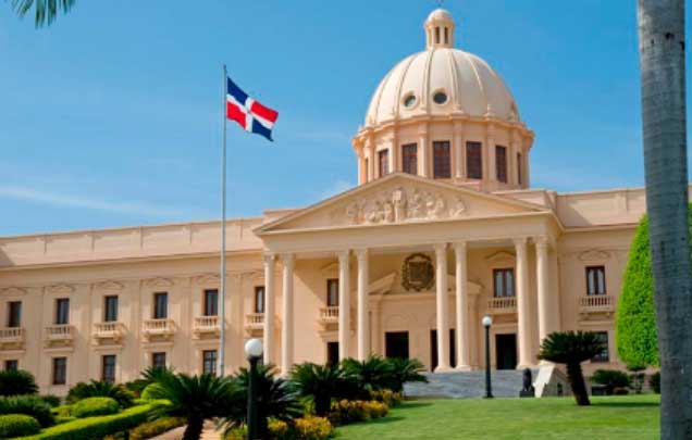 Reforma constitucional vuelve a mesa de diálogo en Dominicana
