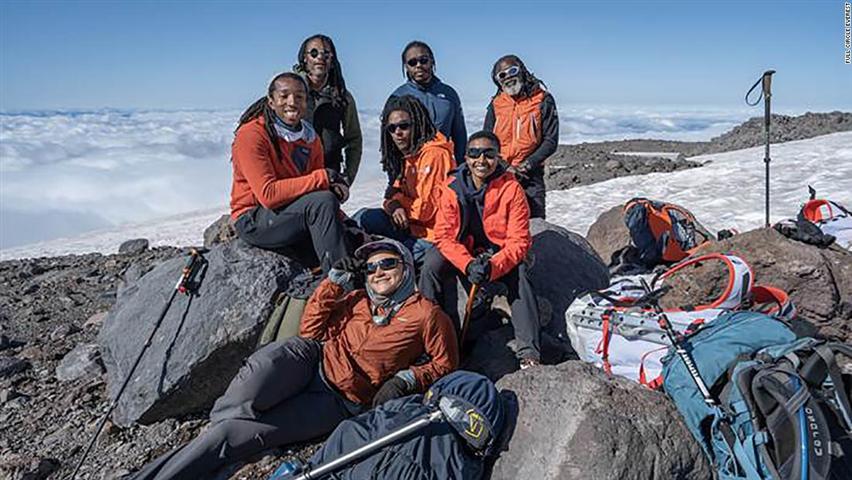 Escaladores africanos en el Everest