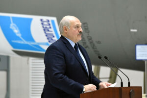 Lukashenko-en-cosmodromo