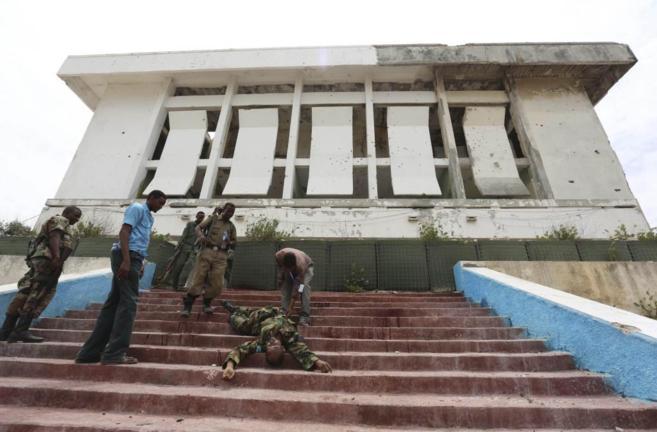autoridad-africana-condena-ataque-contra-parlamento-de-somalia