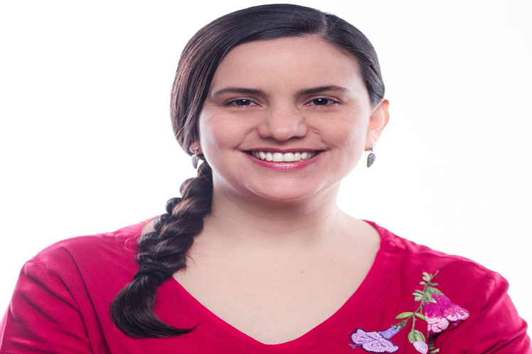 excandidata-presidencial-de-peru-llama-a-solidaridad-con-cuba
